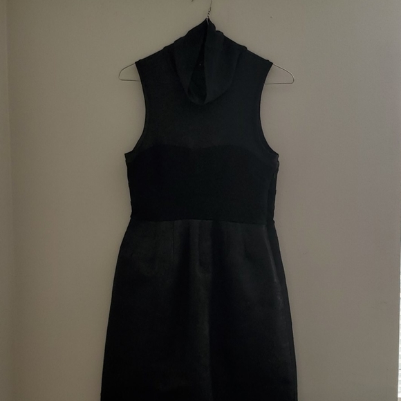 Theory Dress - Picture 3 of 3